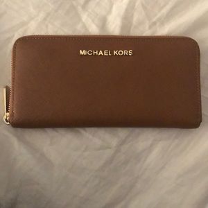 Women's Jet Set Zip Around Continental Wallet